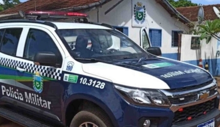 Left or right policia militar