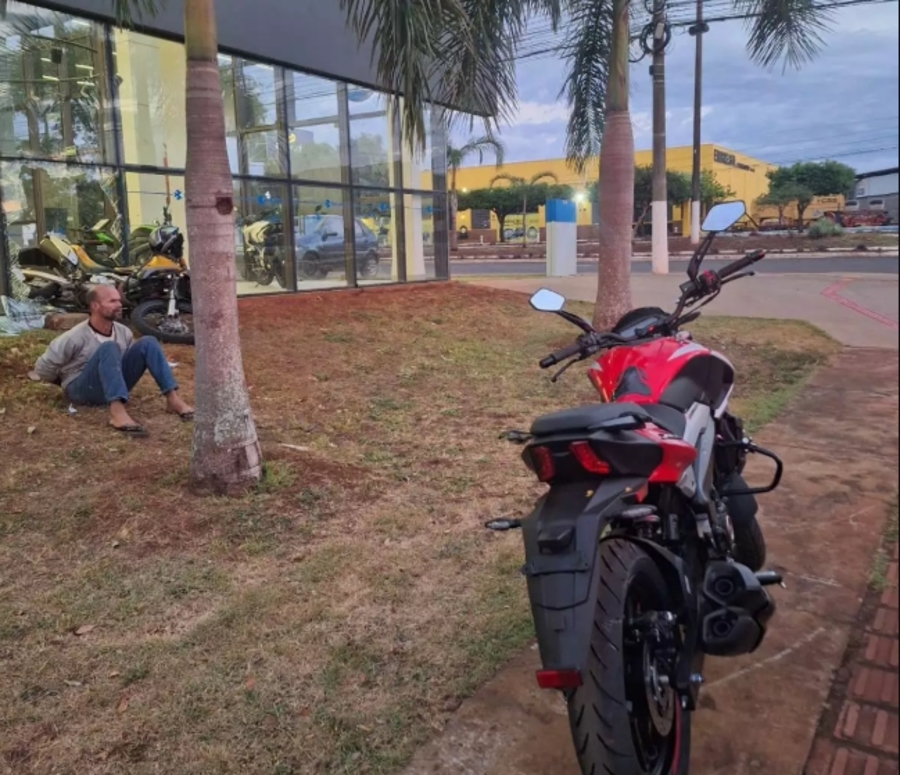 Center moto
