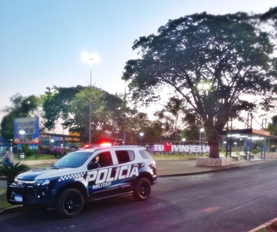 Center 865ae52d 1656 41b7 adbf dc2af19b857c