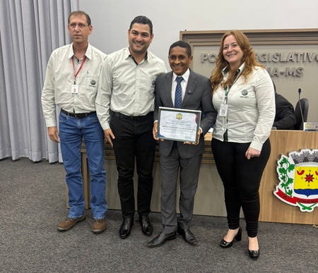 Left or right whatsapp image 2025 12 15 at 20.39.04