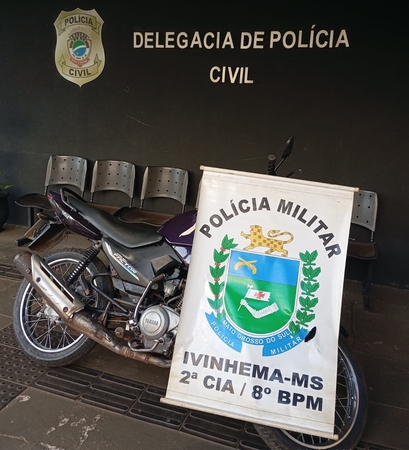 Left or right 8beb18af 33e0 4e2d 8ccf f94725a94f98