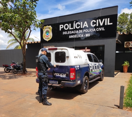 Left or right cfa7088b 9c98 43c7 bdf4 be22497df446