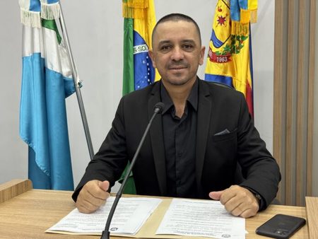 Left or right img 1658 696x522