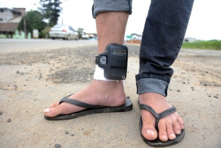 Center 2nchclc4yp4w4