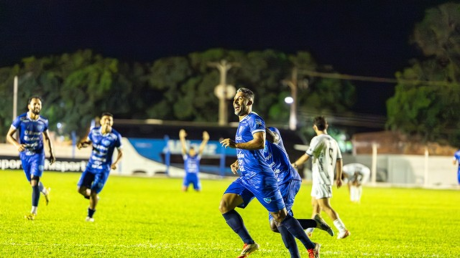 Center 2f4v1bygy78kg