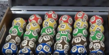 Left or right bolas