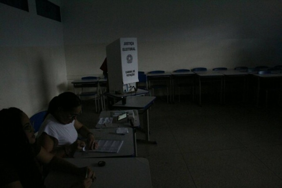 Center 1oo3ej05583u1