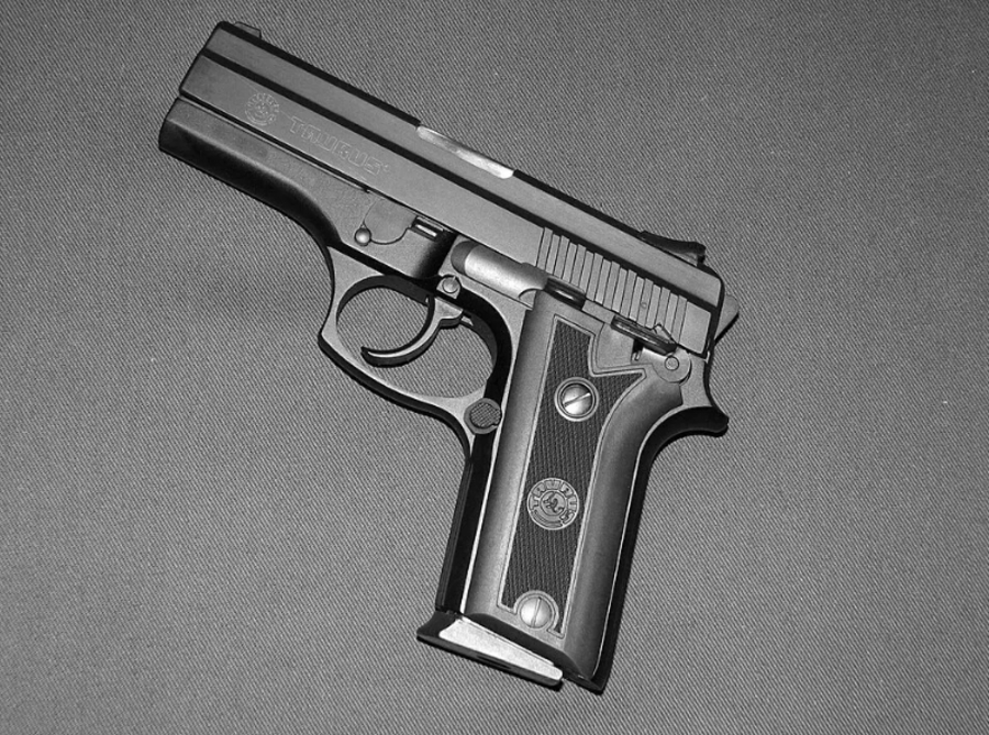 Center pistola
