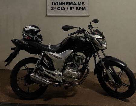 Left or right aebe0ecd 272d 4e38 b6bc 18359e636328